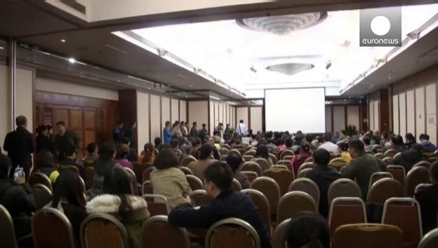 Volo scomparso, famigliari dei passeggeri minacciano sciopero della fame