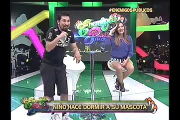 Enemigos Públicos: tierno video en el que un niño hace dormir a su mascota (1/2)