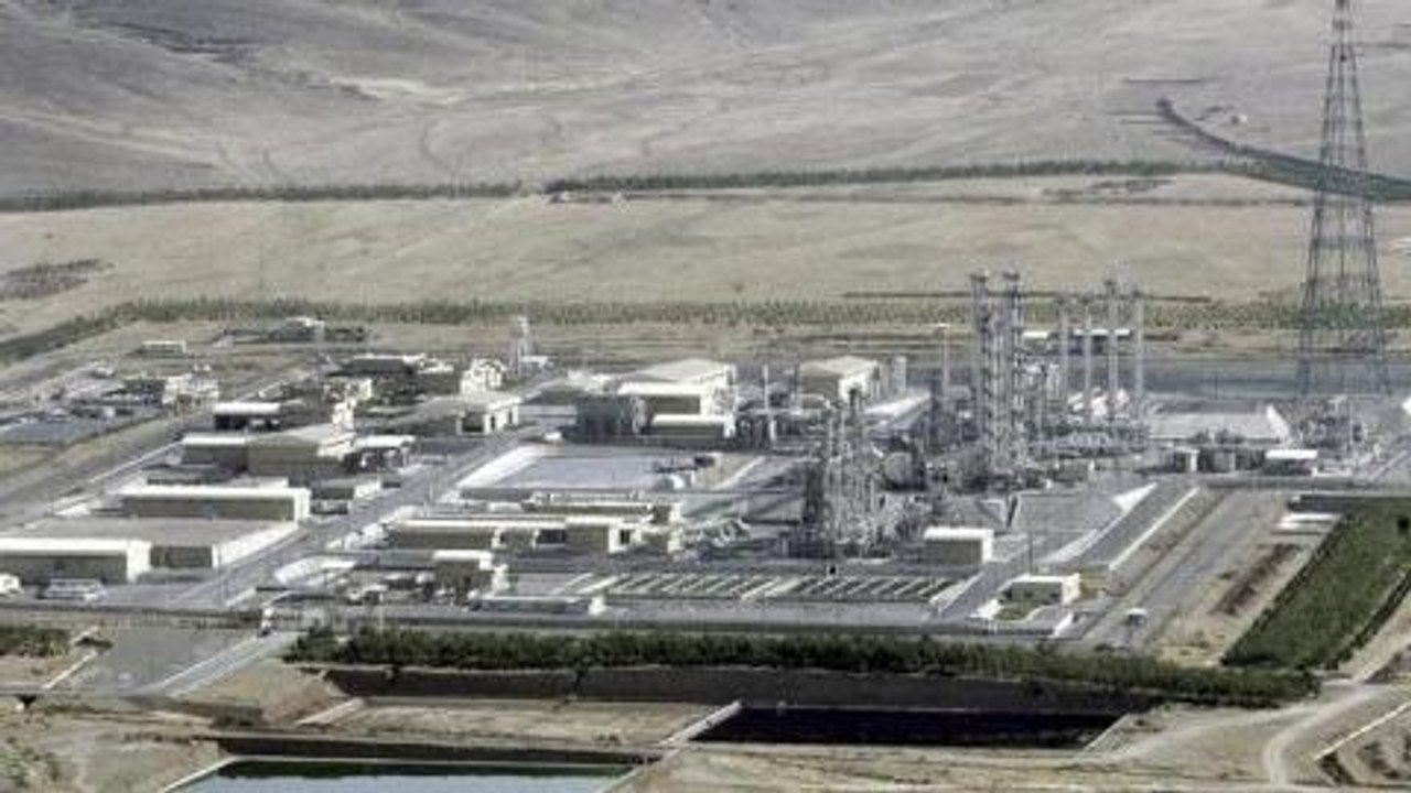 Iran expects difficult nuclear talks