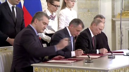 Poutine rattache la Crimée à la Russie