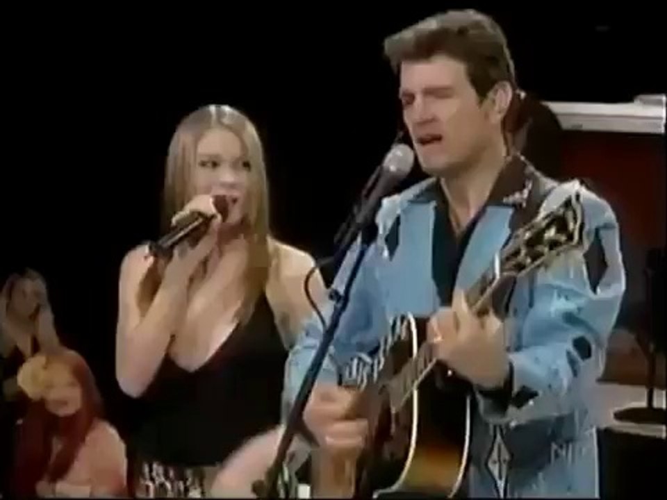 Chris Isaak & LeAnn Rimes - Devil In Disguise