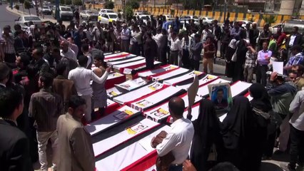 Yemen youth demand Saleh trial over uprising killings