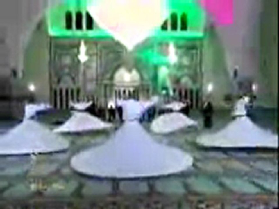 Sufi ceremonie des derviches tourneurs