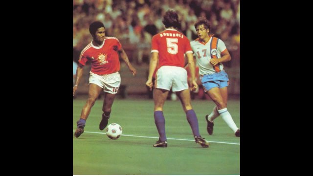 Morreu Eusébio, o «Pantera Negra» - Portugal football great Eusebio dies aged 71