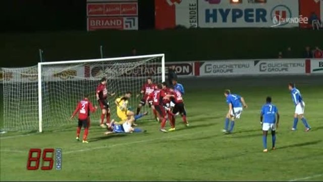 Football : Les Herbiers vs. Avranches (2-3)