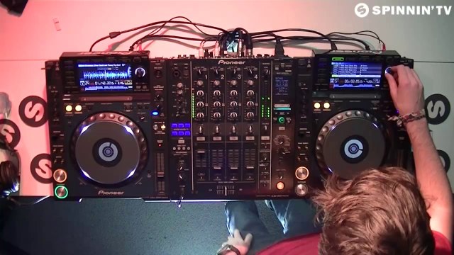 Oliver Heldens DJ Set (Live At Spinnin Records HQ)