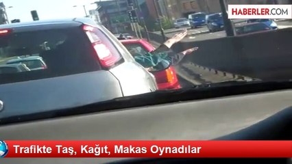 Trafikte Taş, Kağıt, Makas Oynadılar