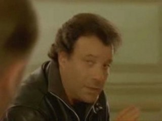 Valerie Benguigui - Droit dans le mur