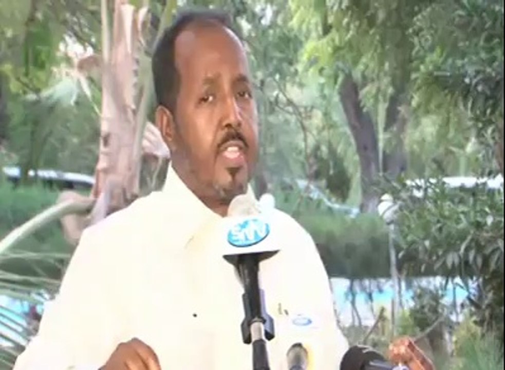 madax weynaha oo la hadlay alshabaab hadal kulul