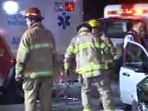 COQUITLAM CAR CRASH RESCUE ON LOUGHEED HWY AND UNITED BLVD.wmv