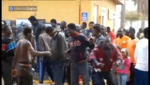 El espectacular asalto de cientos de inmigrantes a la valla de Melilla