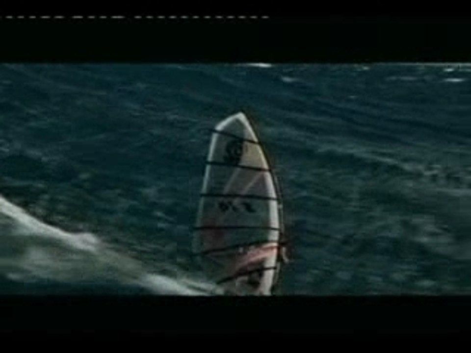 Descente de jaws à Hawaii en Funboard