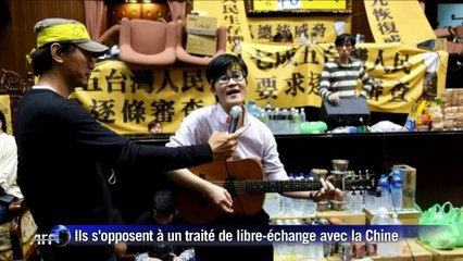 Taïwan: le Parlement occupé par 200 étudiants et militants