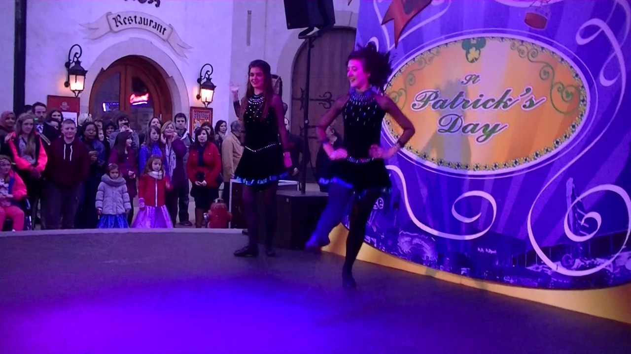 DISNEY VILLAGE ST PATRICK 00002