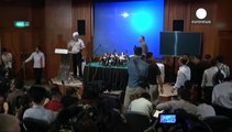 Relatives of missing Malaysian flight passengers thrown out of press conference