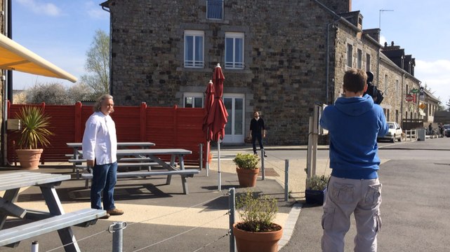 Cyril Lignac en tournage à La table du marais