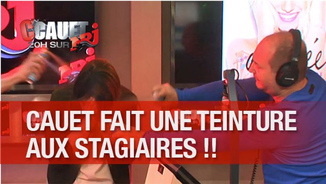 Cauet fait une teinture aux stagiaires à cause d'Alizée !