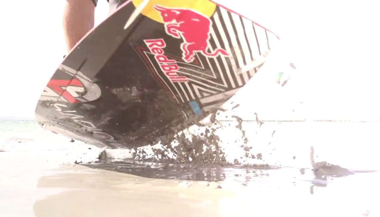 Aaron Hadlow & Tom Court riding for GYBE Team