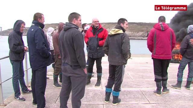 Le Conquet (29). Les pêcheurs bloquent le port : l'interview de Lionel Le Person