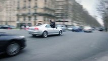 3 Days to Kill : une poursuite en 208 Gti dans les rues de Paris