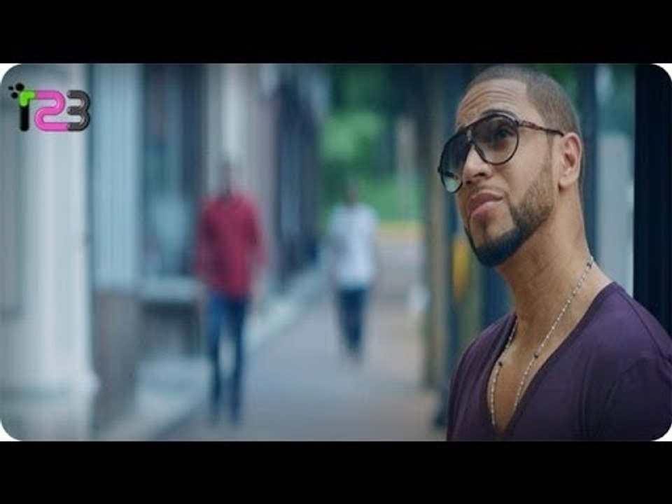 Henry Santos "Bésame Siempre" Music Video