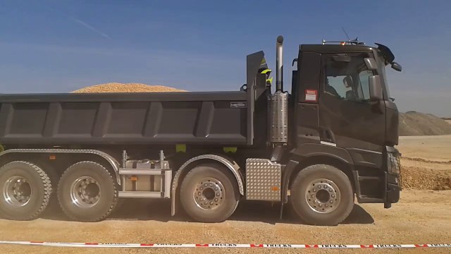 RENAULT TRUCKS - DEMONSTRATION CARRIERE MARTIGUES