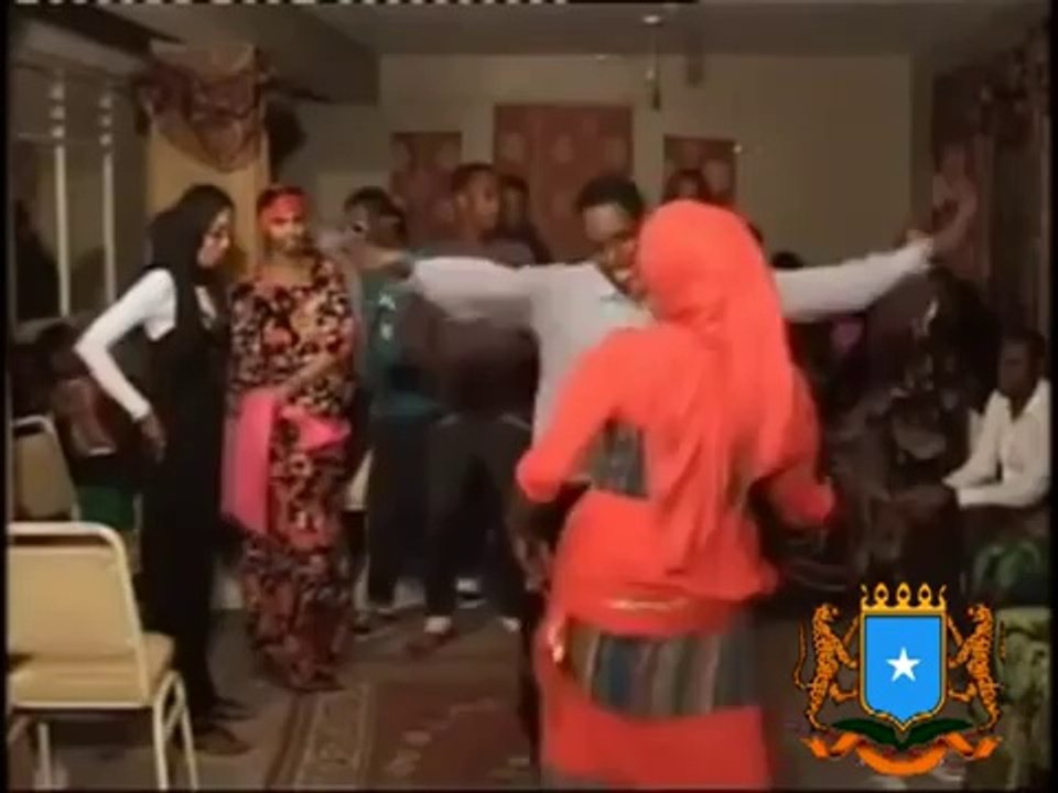 Niiko Aan caadi ahayn 2014