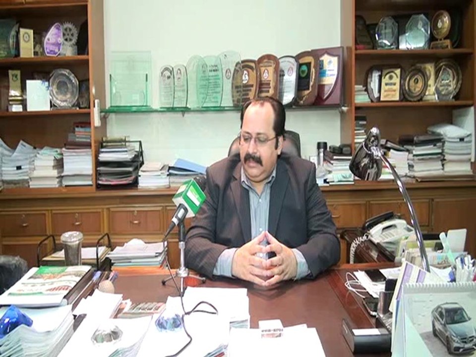 Raza Mehmood Khursand Chairman Pakistan Poultry Association Talking with Shakeel Anjum(Jeeveypakistan.com)