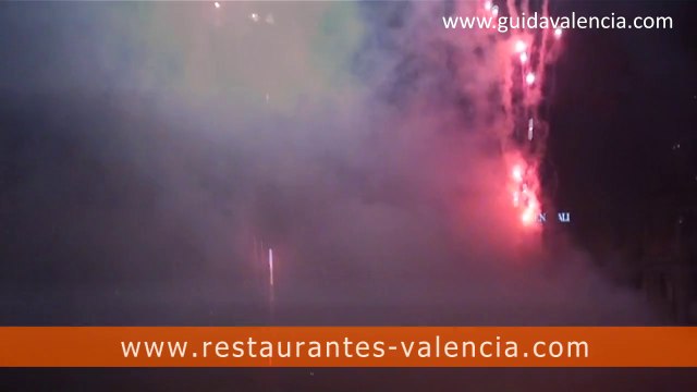 Mascletá antes de la Cremá municipal - Plaza Ayuntamiento - Las Fallas Valencia - 19-03-2014