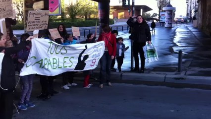 Manif college Plaine_Blocage rue du Landy 3