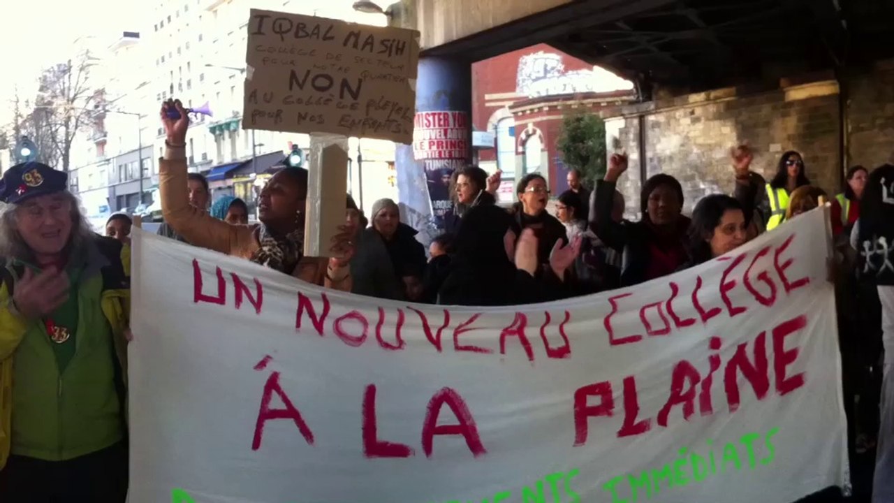 Manif college Plaine_blocage avenue Wilson
