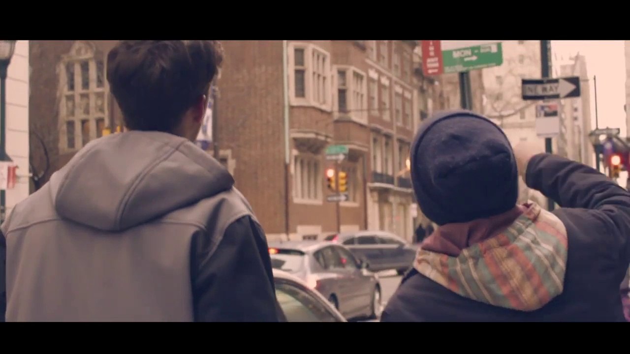 Faire croire que ses potes sont homo : Drake + Slow motion = gay!