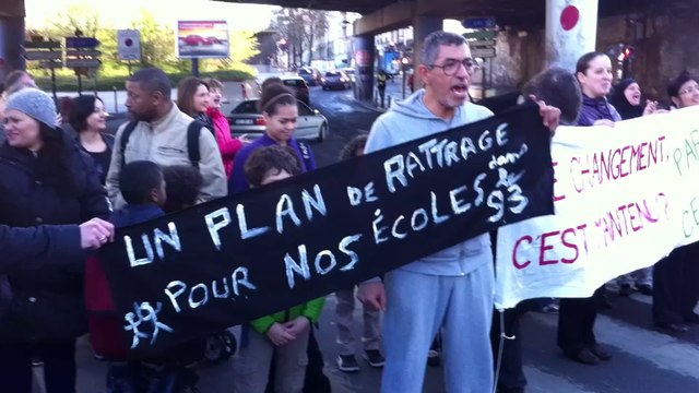 Manif college Plaine_blocage avenue Wilson 4