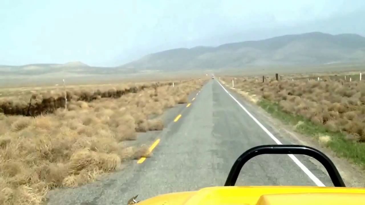 Tumbleweed Invades Utah Road video Dailymotion