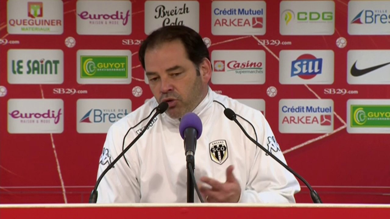 Conférence de presse Stade Brestois 29 - Angers SCO (1-0) : Alex  DUPONT (SB29) - Stéphane MOULIN (SCO) - 2013/2014
