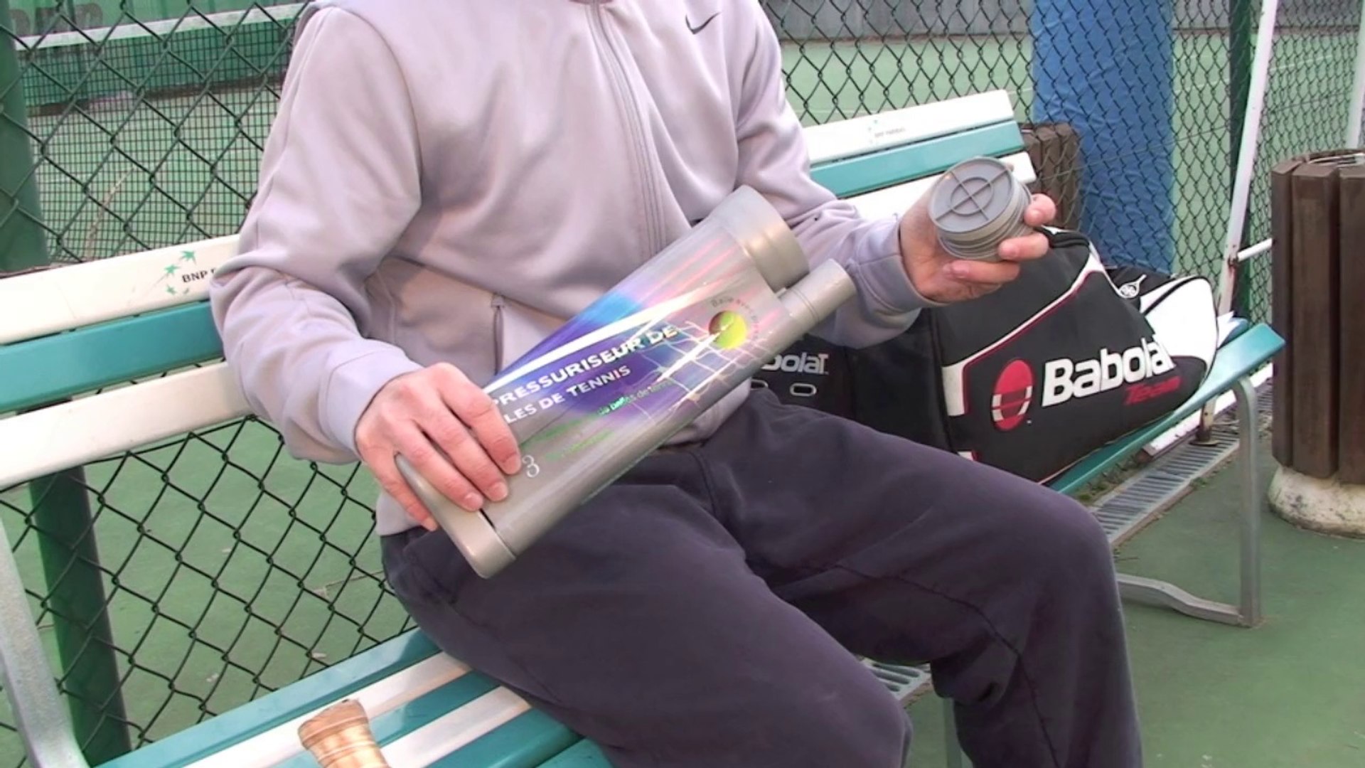 Le repressuriseur de balles de tennis - Vidéo Dailymotion