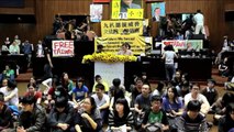 Protesters occupying Taiwan's parliament issue ultimatum