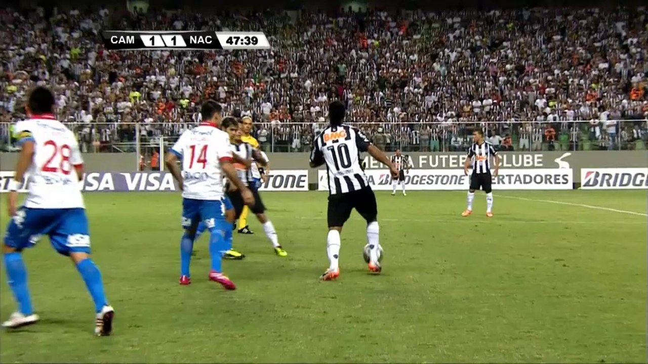 Libertadores - La séance de jonglage de Ronaldinho