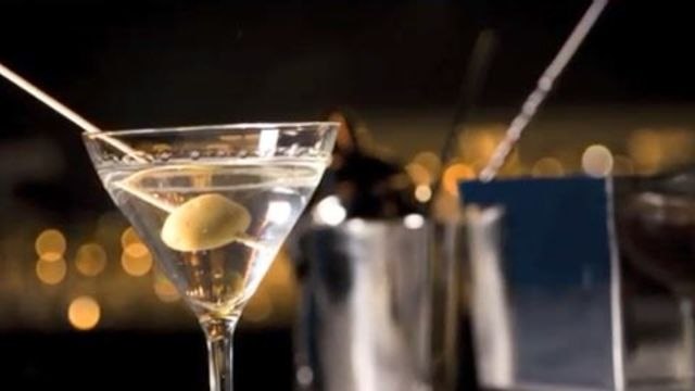 Epicurious Cocktails - How to Make a Martini Cocktail