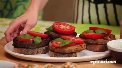 Expert Entertaining Tips - Pool Party