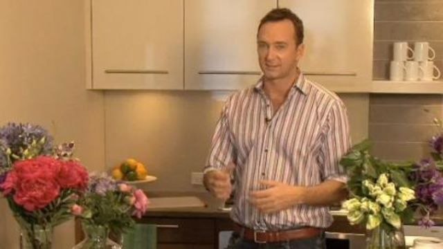 Expert Entertaining Tips - Flowers