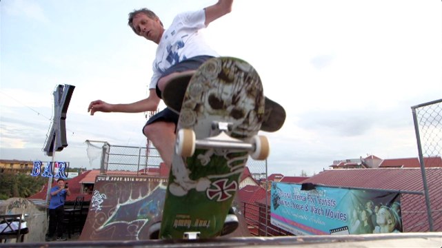 Tony Hawk gives back for the Starkey Hearing Foundation