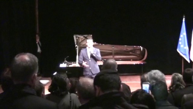 Hommage aux victimes 19 Mars 2014 Halle aux Grains avec J M Ayrault