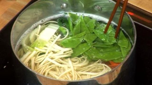 Around the World in 80 Dishes - How to Make Japanese Udon Noodles, Part 2