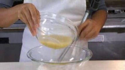 Epicurious Essentials: Cooking How-Tos - How to Make Gravy