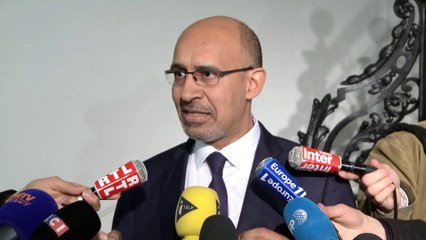 Harlem Désir : Nicolas Sarkozy n’a pas le droit de mettre en cause les institutions de la République