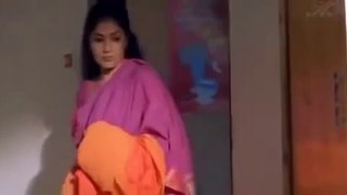 Kamalini Mukherjee Hot Saree Changing Scene .
