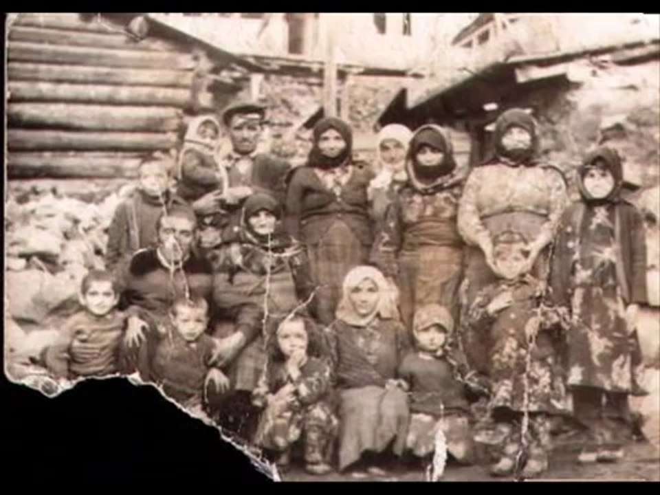 Gülay | Takvimlerden haberin yok mu...