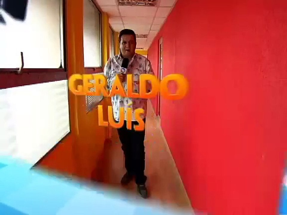 Após dez anos de silêncio, Gil Gomes abre o jogo na estreia de Domingo Show