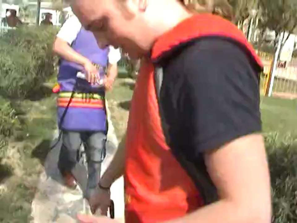 Bungee Jumping With Video Cam In Hand 100 metters Kuwait Al Sha'Ab Park Florian Lica